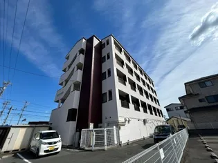 Green Apple【3階】の外観