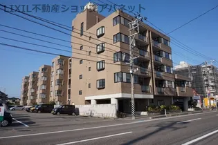 新潟ロイヤルマンション【5階】の外観