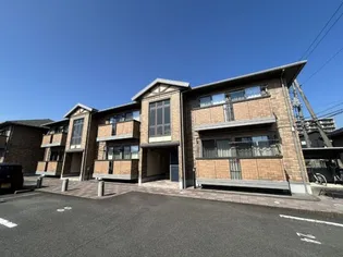 ナル・グランデU D棟【1階】の外観