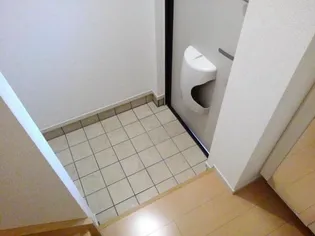 ラフレシール【3階】の玄関