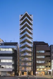 東京都新宿区四谷4【マンション】の外観