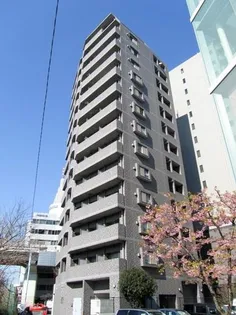 スカイコート原宿【6階】の外観