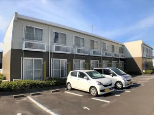 カマン オレイエ【1階】の外観
