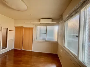 コーポこまつ【1階】の居間