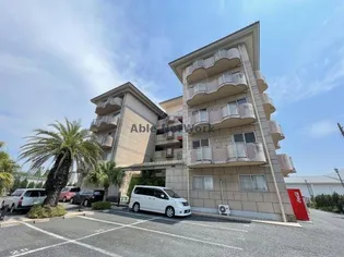 ロイヤル芝原 南館【3階】の外観