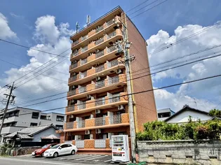 ラ・ベルビュー【2階】の外観