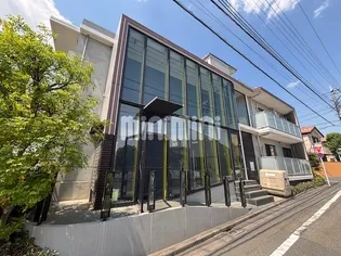 メープルオンザヒル【1階】の外観