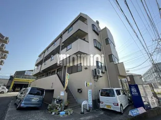 クラウンロイヤル【2階】の外観