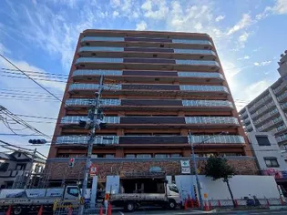 プレジオ吹田【4階】の外観