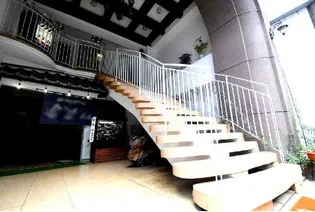 鷹野橋プリンスマンション【4階】の外観