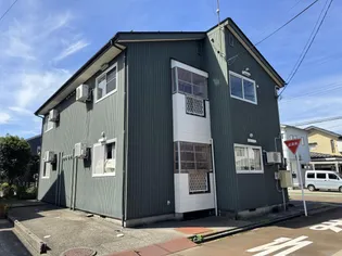 新潟県長岡市下山3【アパート】の外観