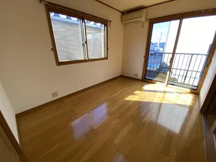 グレスサンコートの画像