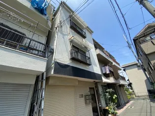 ジネイズ高井田【1階】の外観