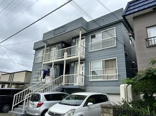 メゾン八軒【2階】の外観