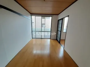 フォーブル水谷【1階】の居間