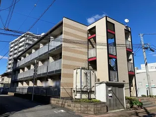 レオパレス中央【3階】の外観