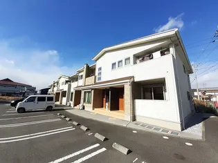高知県土佐市高岡町甲【アパート】の外観