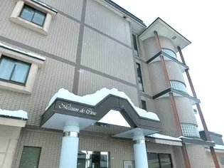 メゾン・ド・スイーム【4階】の外観