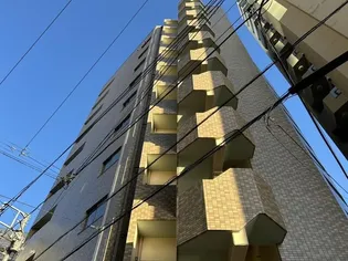 東京都渋谷区初台1【マンション】の外観