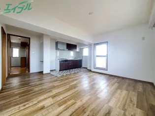 エスポア四日市【1階】の居間