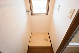 コーポラスハイランドK【2階】の内装