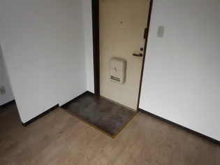 グリーンハイツ【6階】の玄関