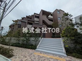 アトラスシティ千歳烏山グランスイート杜ノ棟【4階】の外観