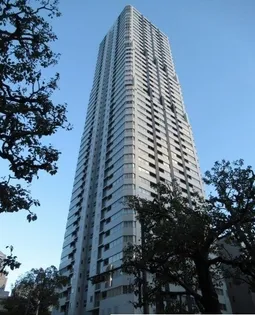 ディーグラフォート大阪N.Y.タワーHIGOBASHI【8階】の外観