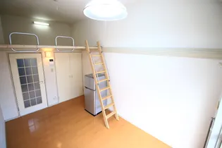 フェアリー大和町【1階】の居間