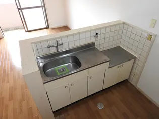 オクトワール宮崎西弐番館【2階】のキッチン