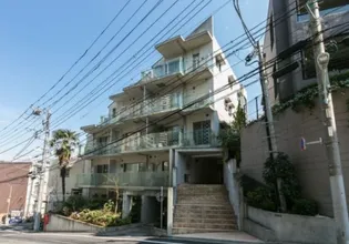 東京都品川区上大崎2【マンション】の外観