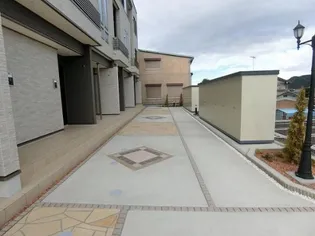 アドリアーノ【1階】の地図