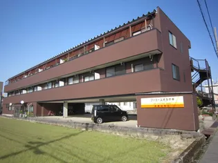 ファミーユオカザキの画像