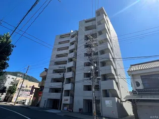 DER STRADA Y2 青山の画像