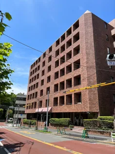 ロイヤル赤坂サルーン【4階】の外観