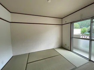 アーバンコート山根【2階】の内装