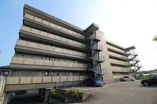 高知県高知市鴨部3【マンション】の外観