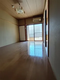 メゾンド松田A棟【2階】の居間