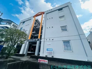 エクセレント’85【2階】の外観