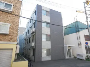 ティアラ学園前【4階】の外観