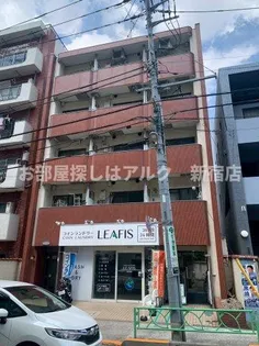 メゾン・ド・ヴェルサン【4階】の外観