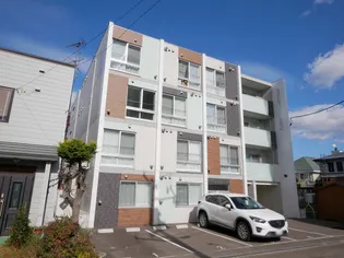 アステール学園前【3階】の外観