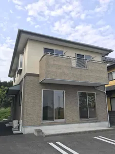 リーフD棟【1階】の外観