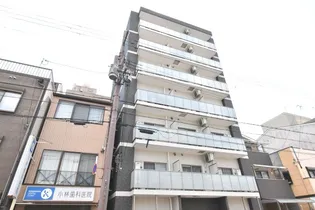 ドゥエリング森小路【1階】の外観