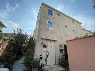 東京都文京区本駒込2【アパート】の外観