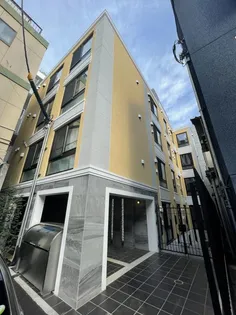 東京都新宿区四谷三栄町【マンション】の外観