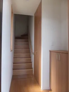 ミラベル上福原【2階】の玄関