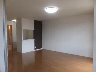 ミラベル上福原【2階】の居間