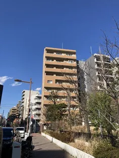 アンデパンダン【4階】の外観