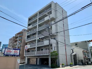 ジープラス【4階】の外観